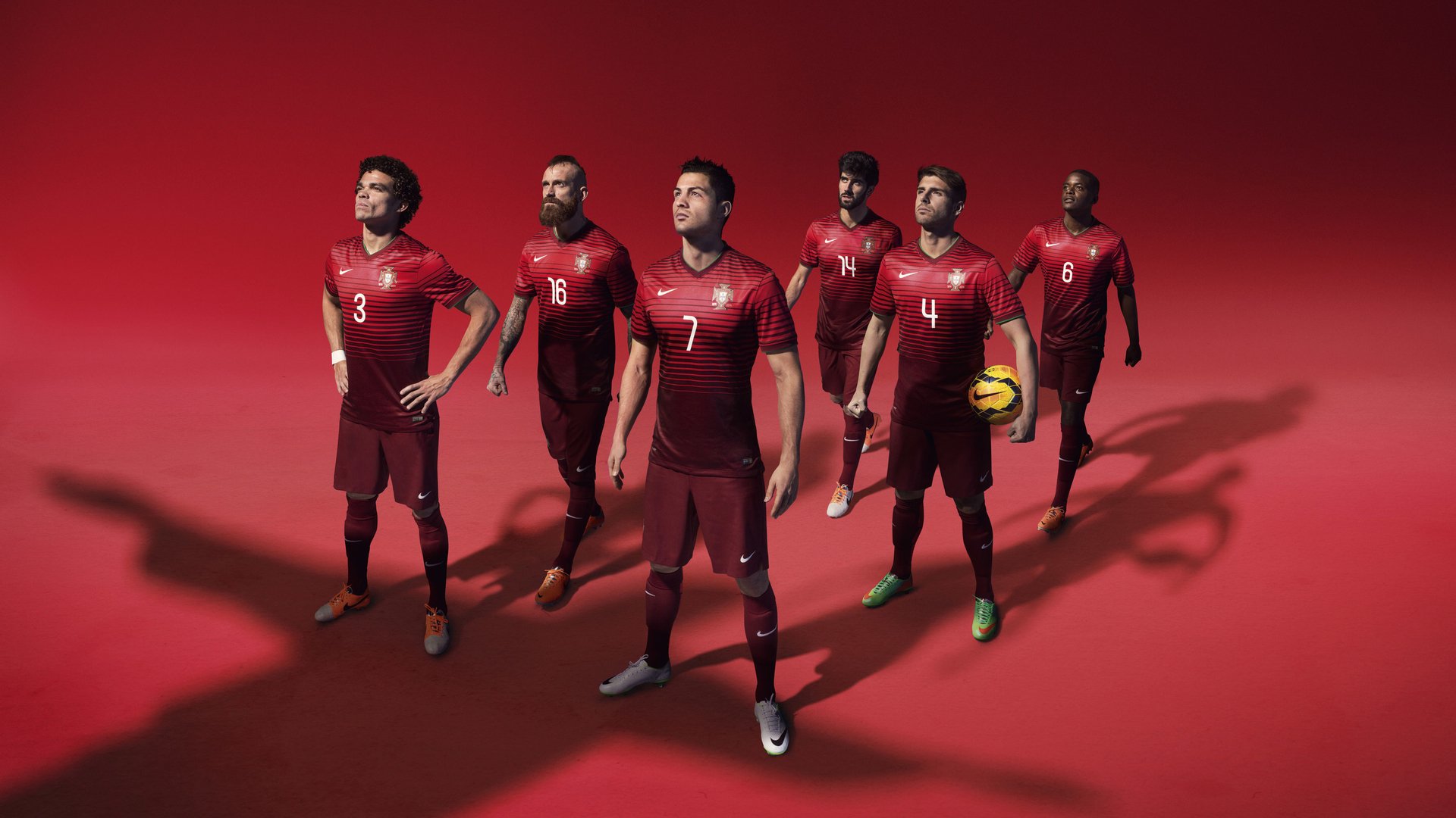 夜幕下的水上灯光秀，融合科技的运动新体验，水上灯光秀文案